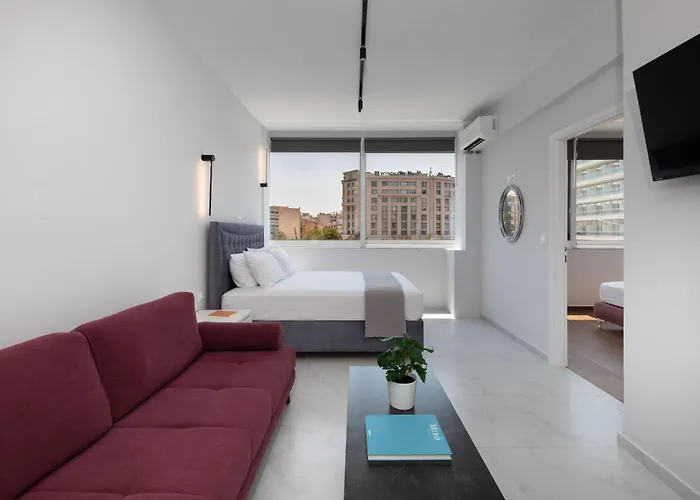 Central Athens Resort 1
